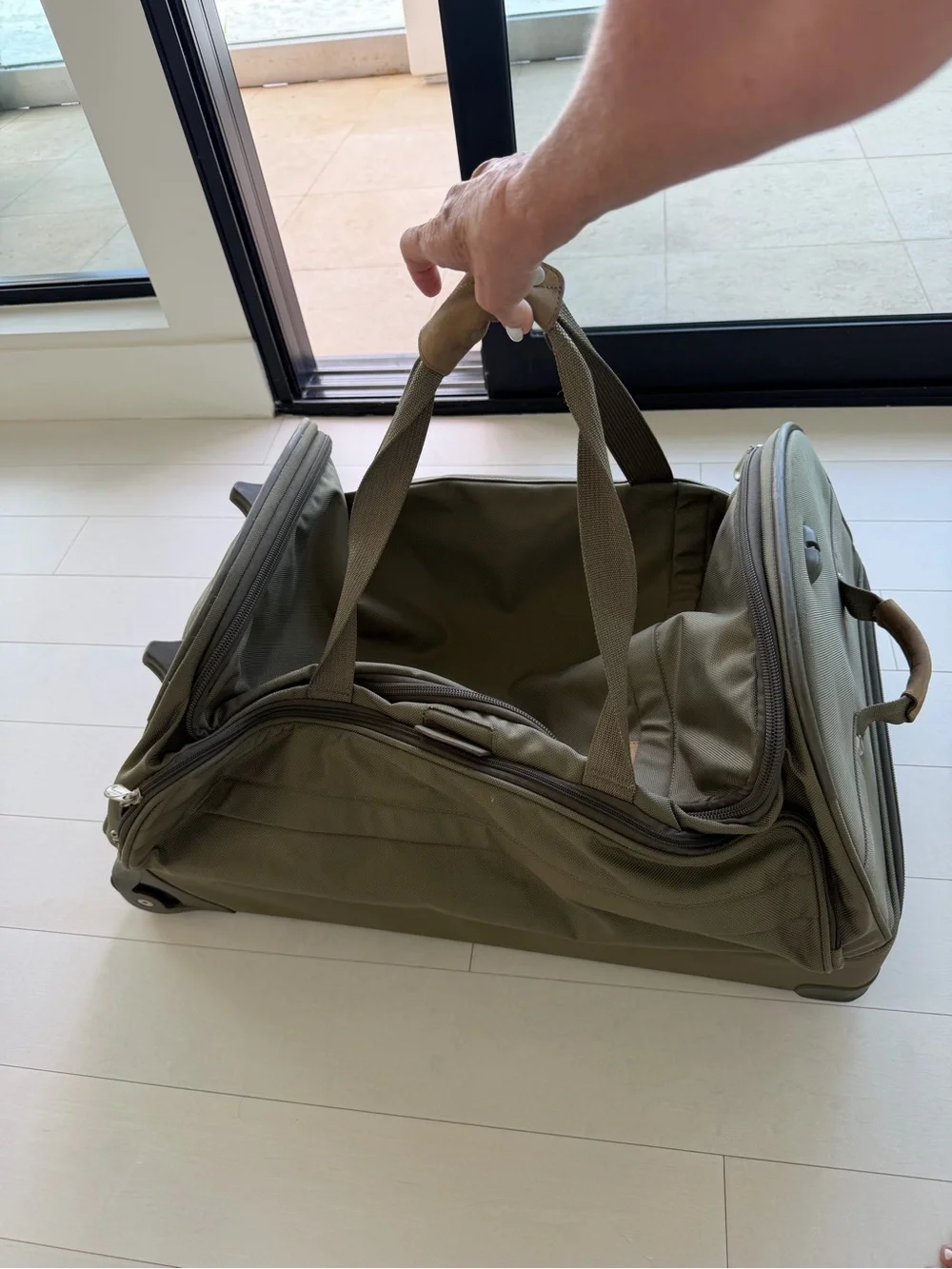 BRIGGS & RILEY BASELINE TWO-WHEEL DUFFLE
